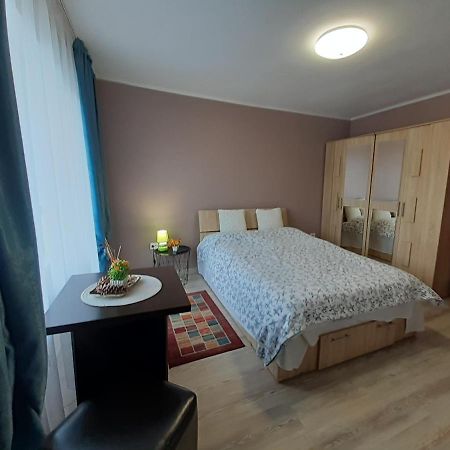 Studio Ultracentral Cu Balcon Onesti Luaran gambar